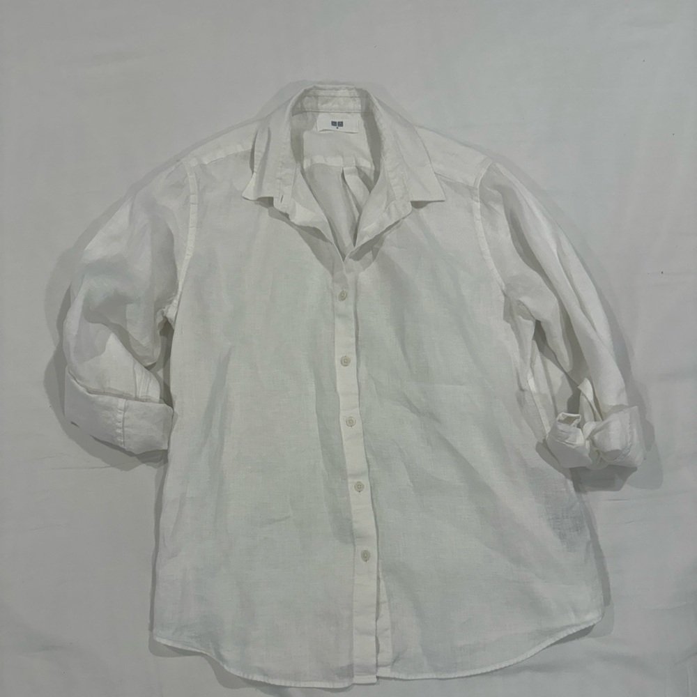 UNIQLO Linen Button Down Shirt